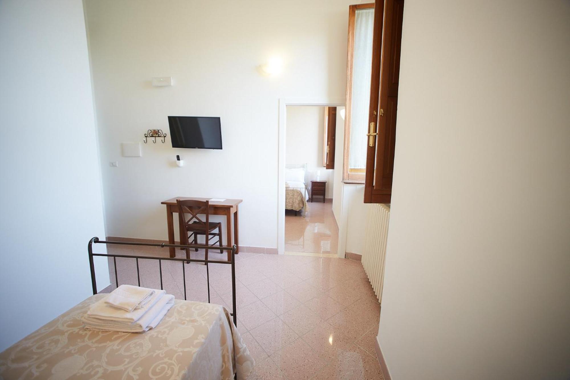Il Monastero Di Bevagna Bed & Breakfast Exterior photo