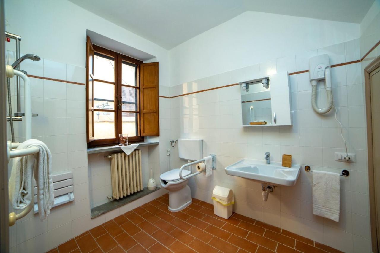Il Monastero Di Bevagna Bed & Breakfast Exterior photo